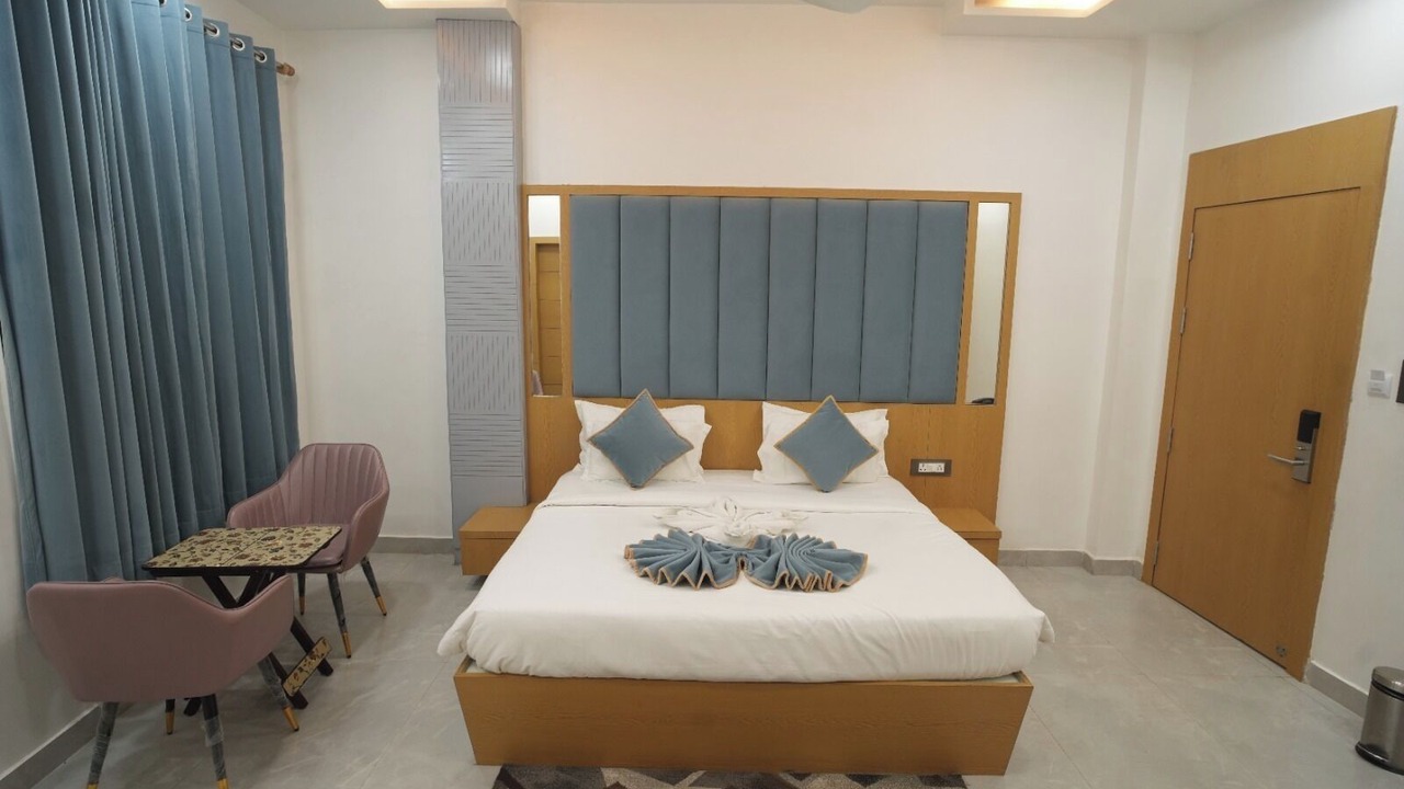 Photo of Bedroom in Govardhan