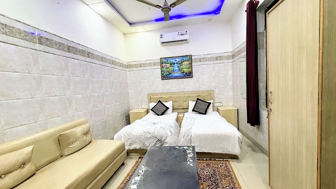Photo of Bedroom in Rakabganj