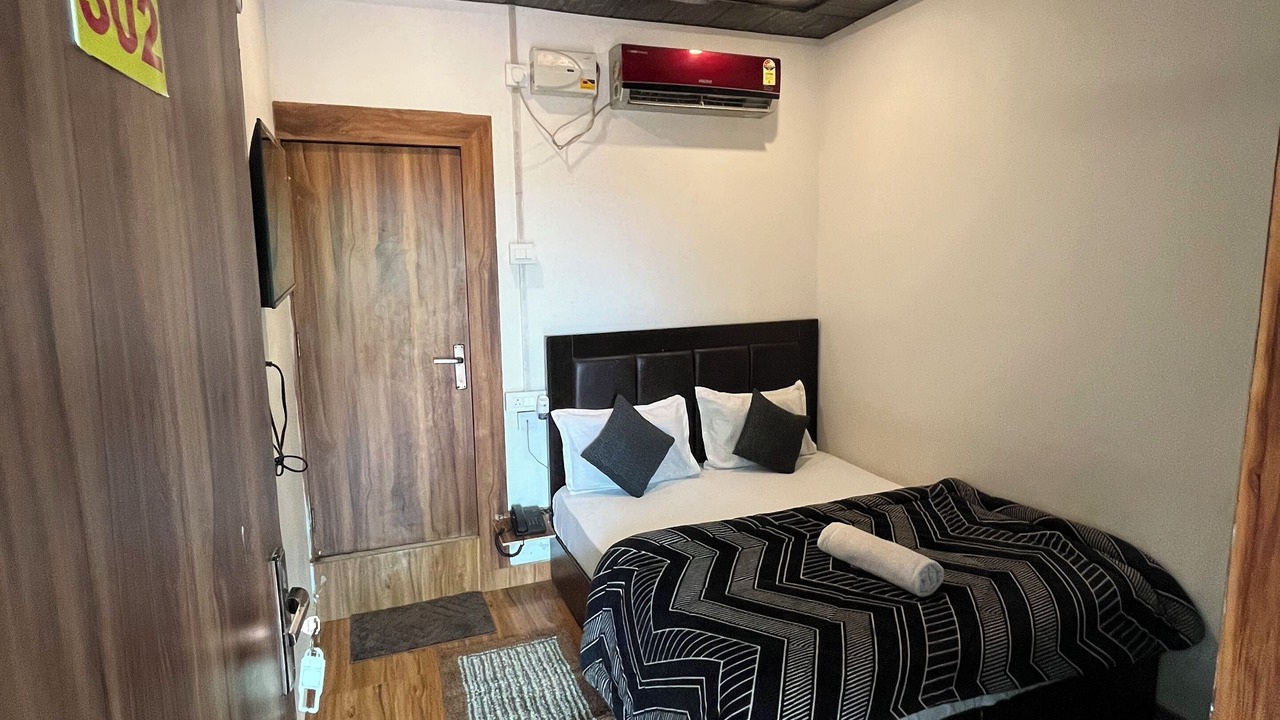 Photo of Bedroom in Mathura