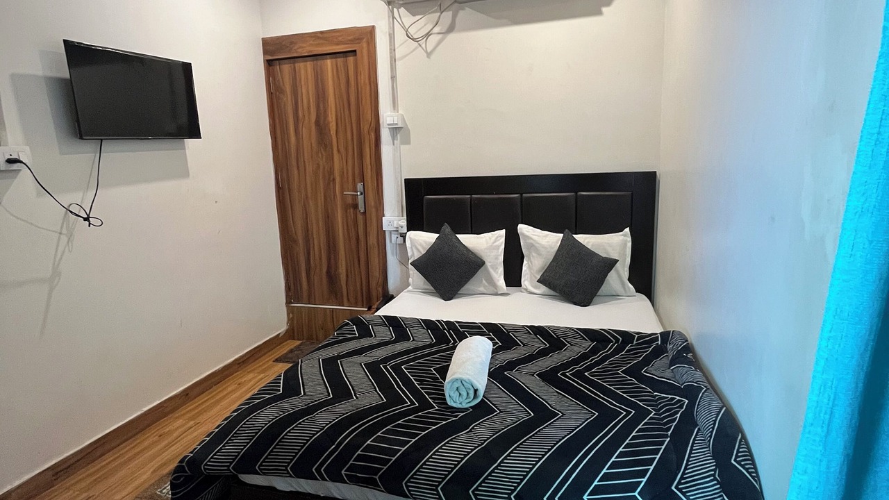 Photo of Bedroom in Mathura