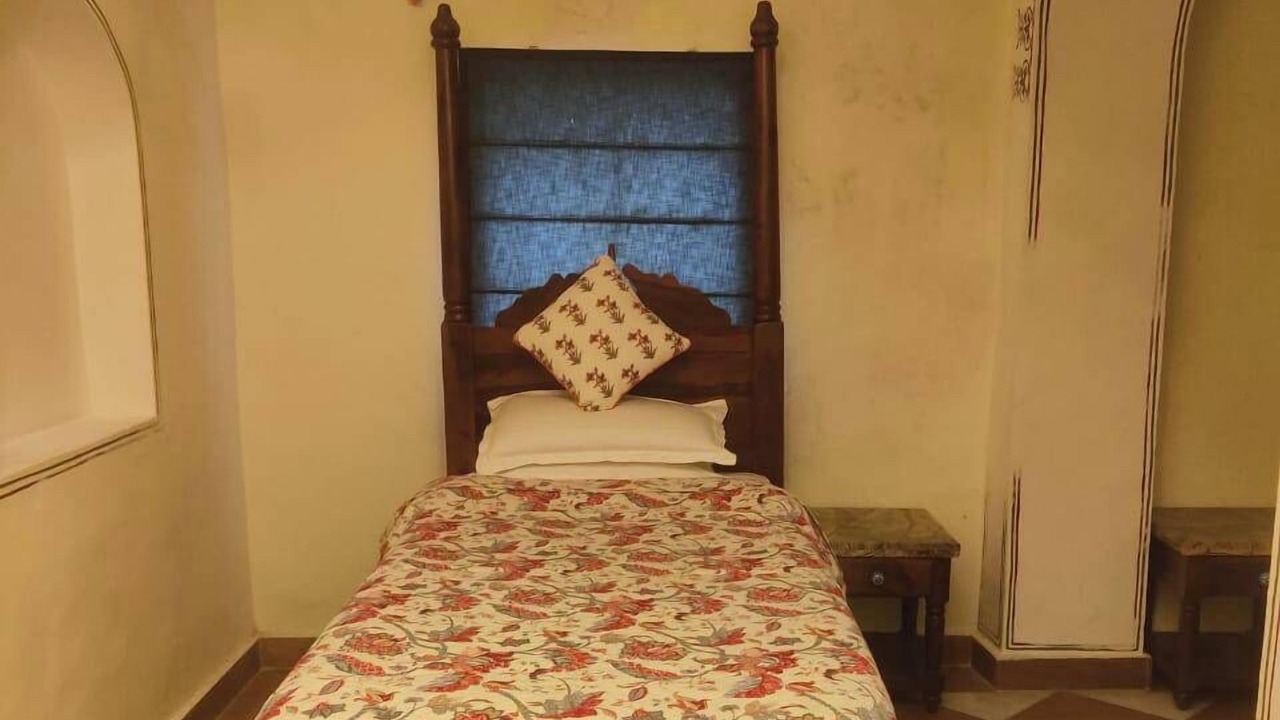 Photo of Bedroom in Baswa