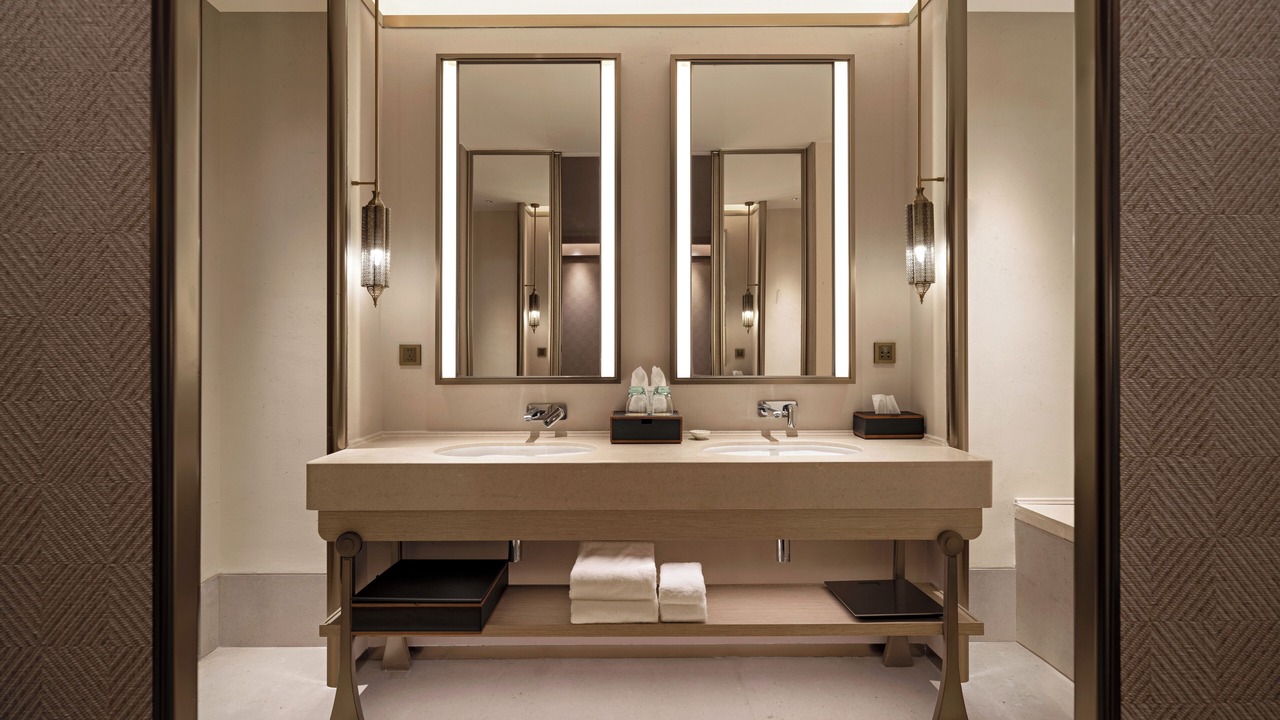 Photo of Bathroom in Mingsha Mountain and Crescent Spring