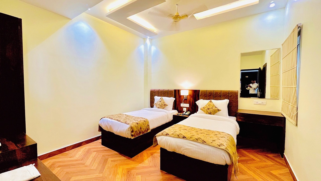 Photo of Bedroom in Charbagh