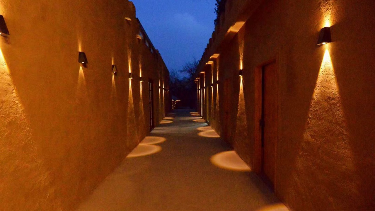 Photo of Outdoor in Mingsha Mountain and Crescent Spring