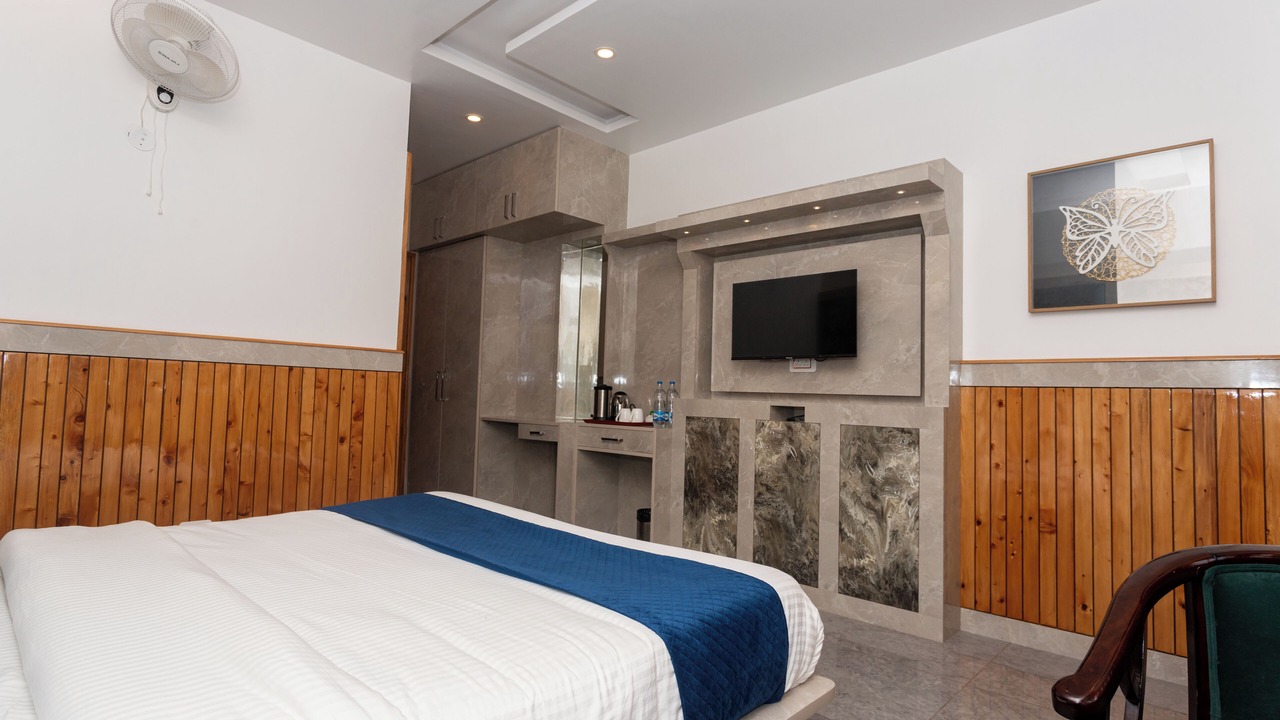 Photo of Bedroom in Bhagsu Nag