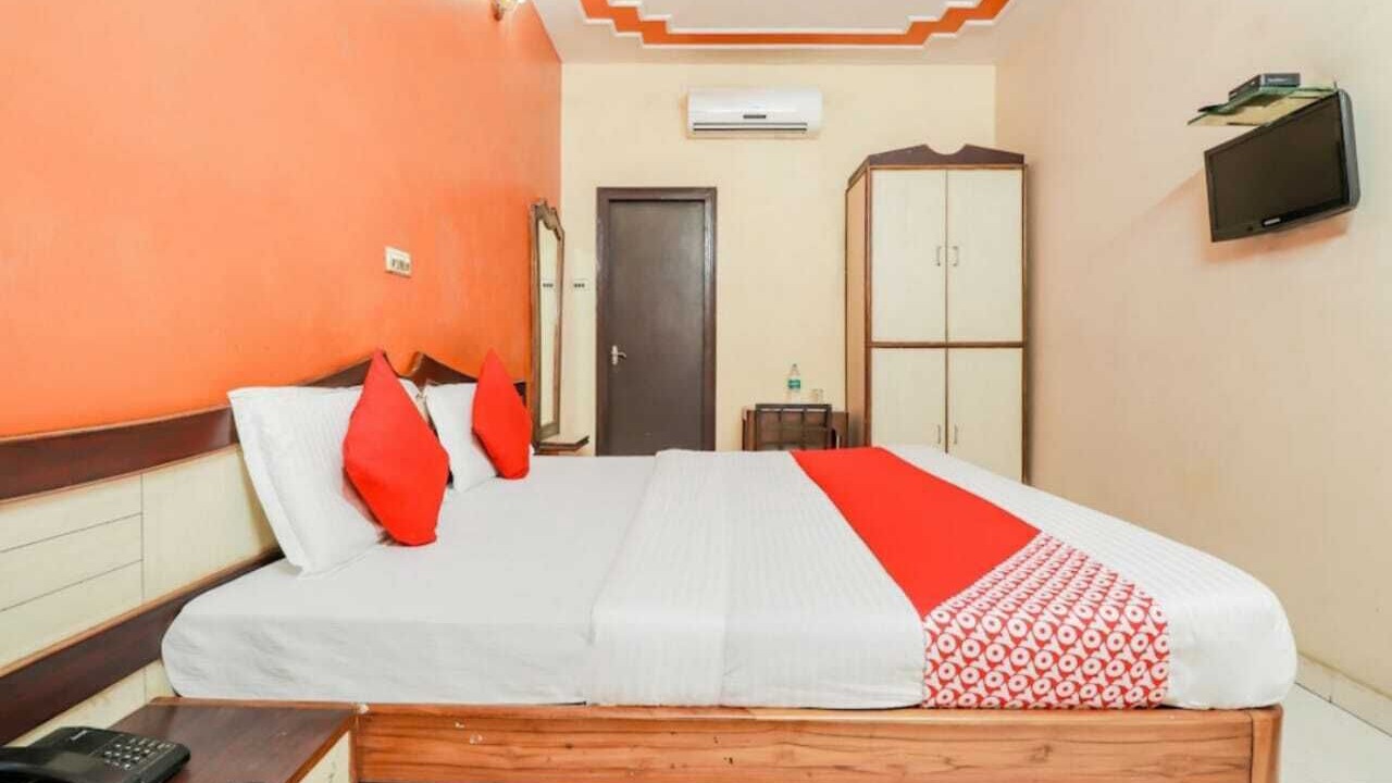 Photo of Bedroom in Charbagh
