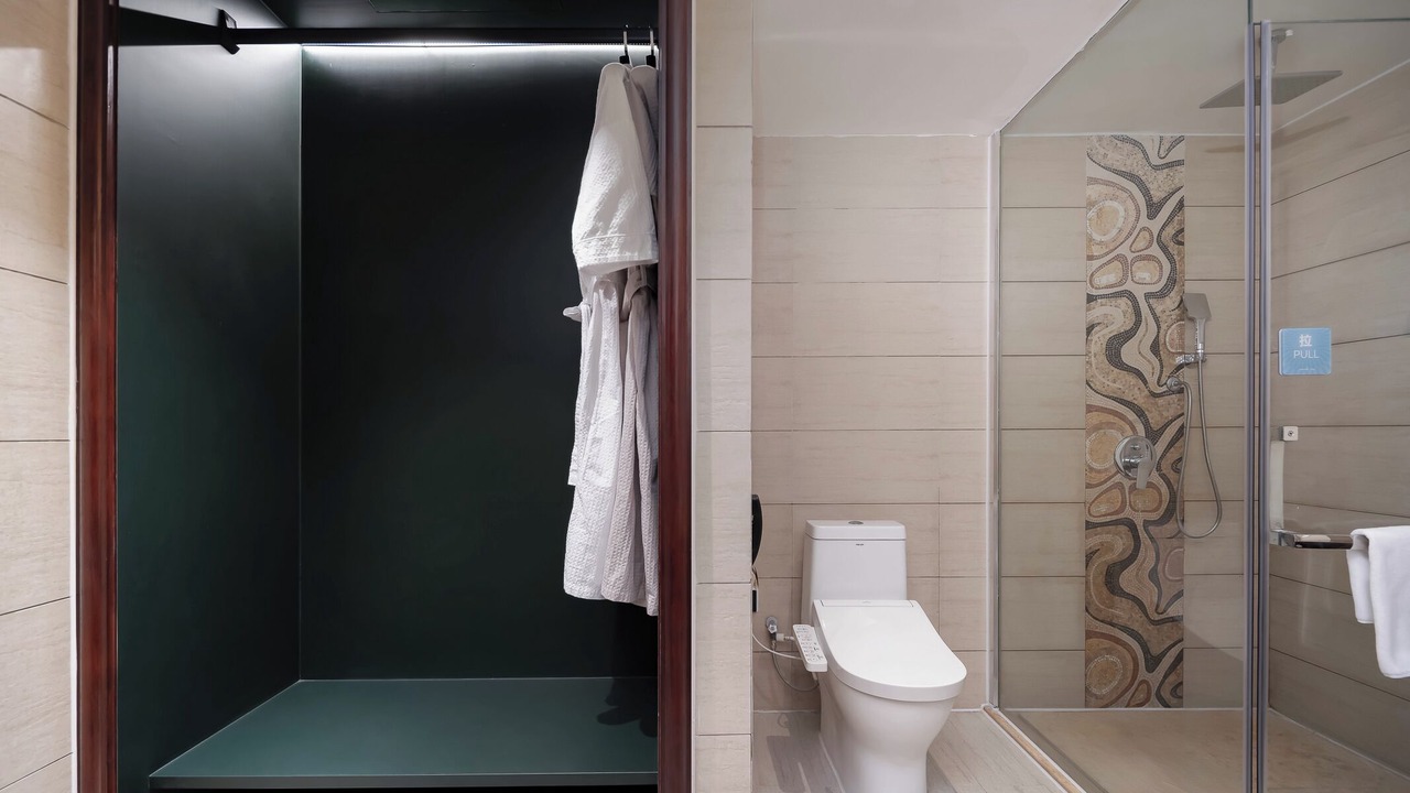 Photo of Bathroom in Yuanyang County