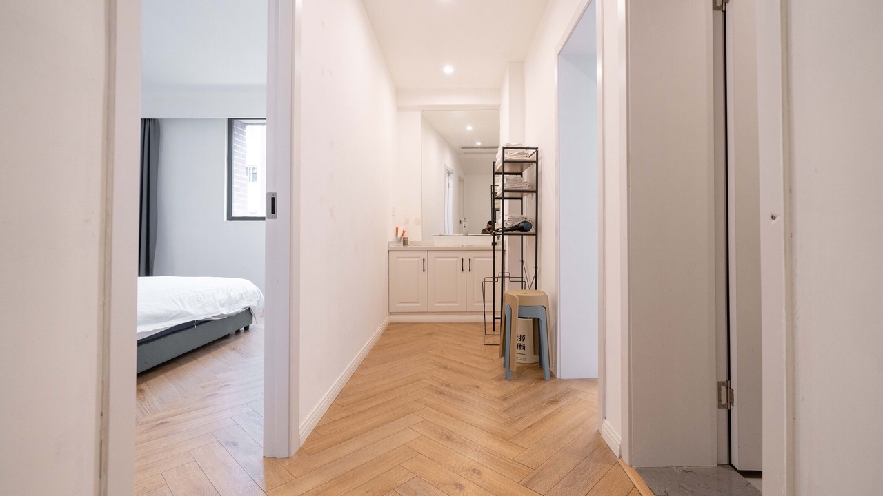 Photo of Livingroom in Downtown Shanghai