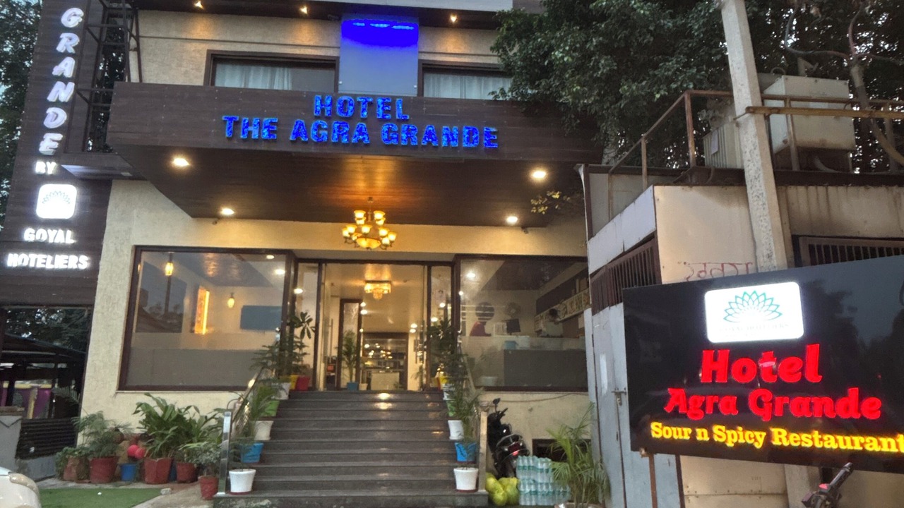 Photo of Outdoor in Taj Ganj