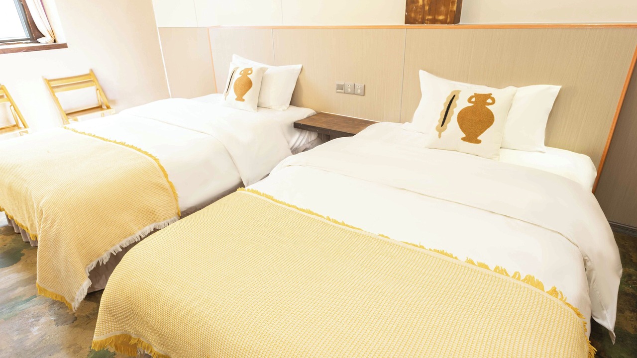 Photo of Bedroom in Daocheng