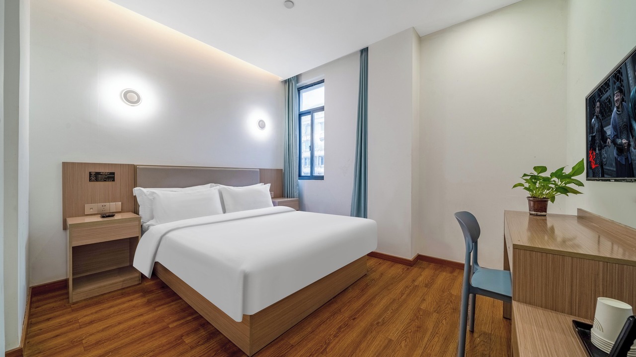 Photo of Bedroom in Downtown Hangzhou