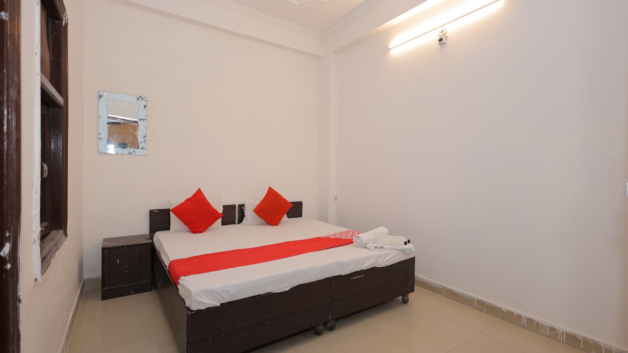 Photo of Bedroom in Agra
