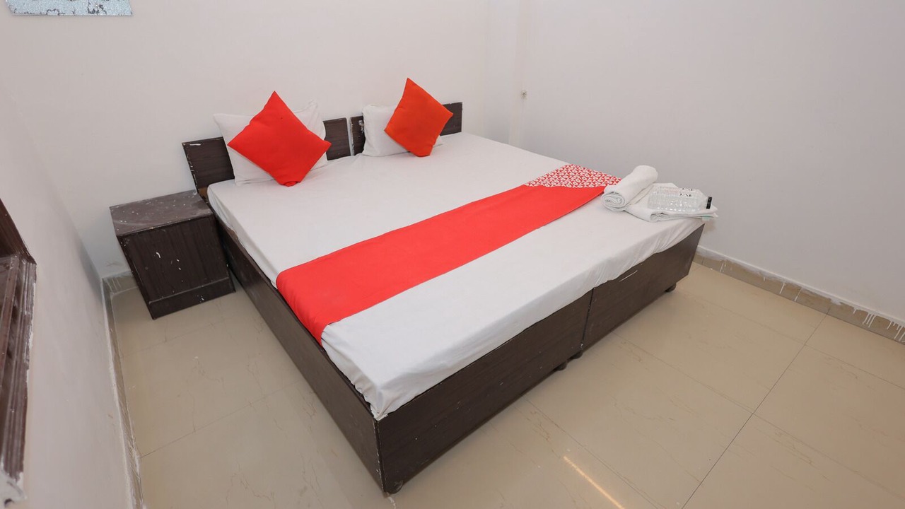 Photo of Bedroom in Agra