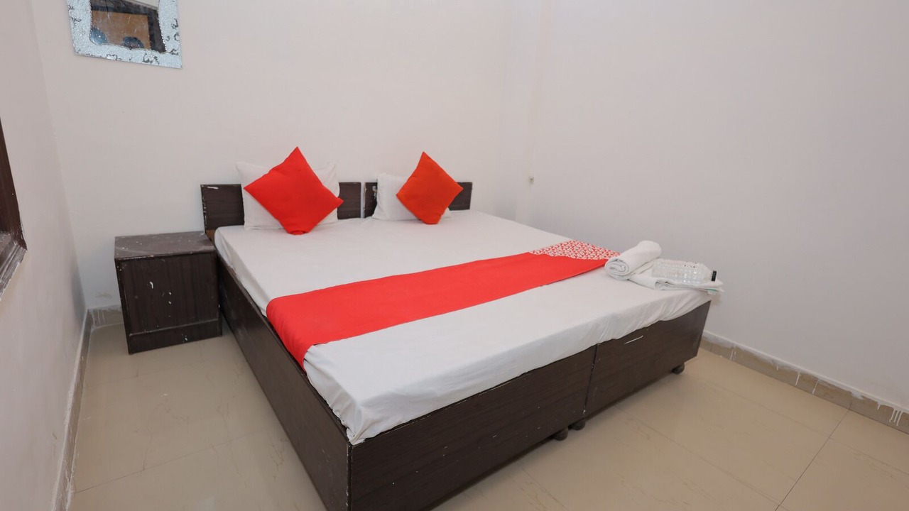 Photo of Bedroom in Agra