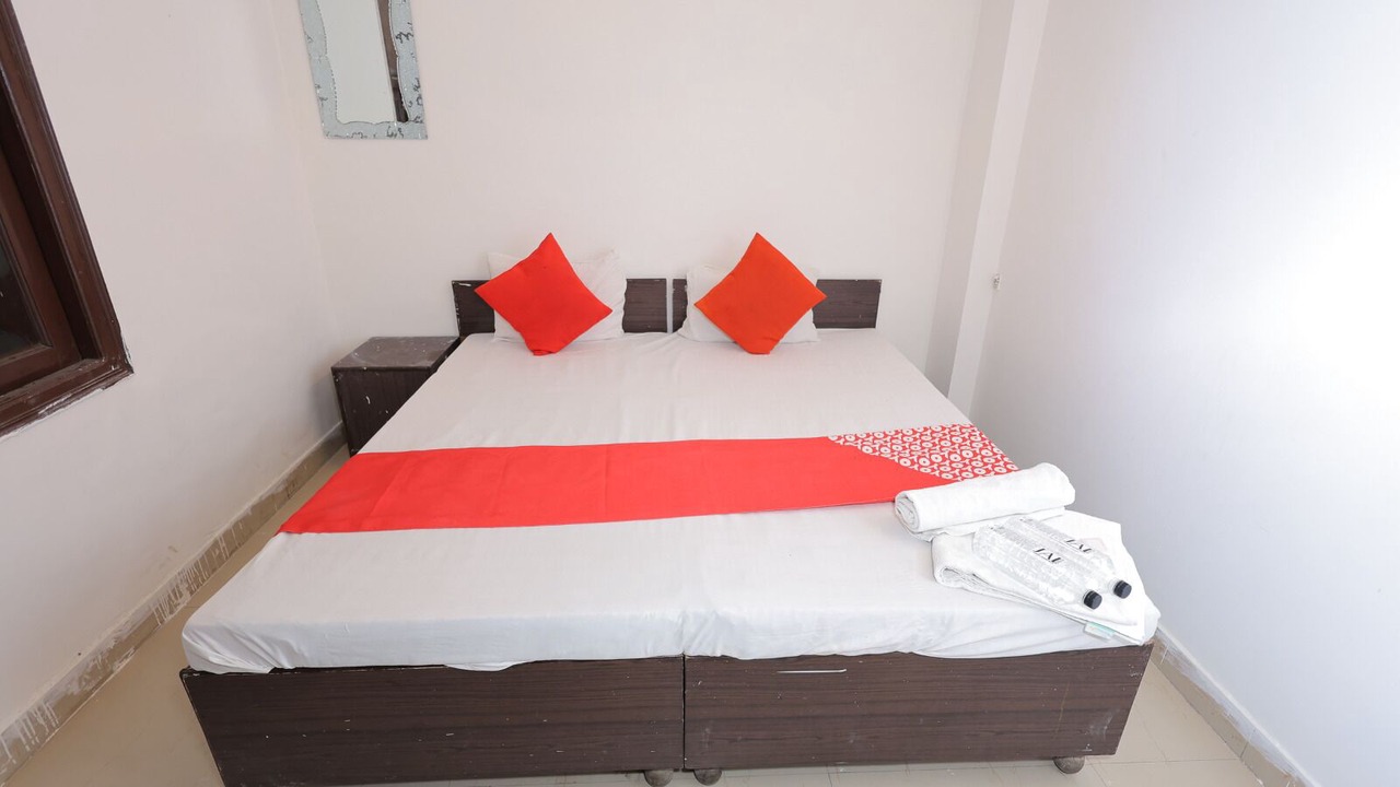 Photo of Bedroom in Agra