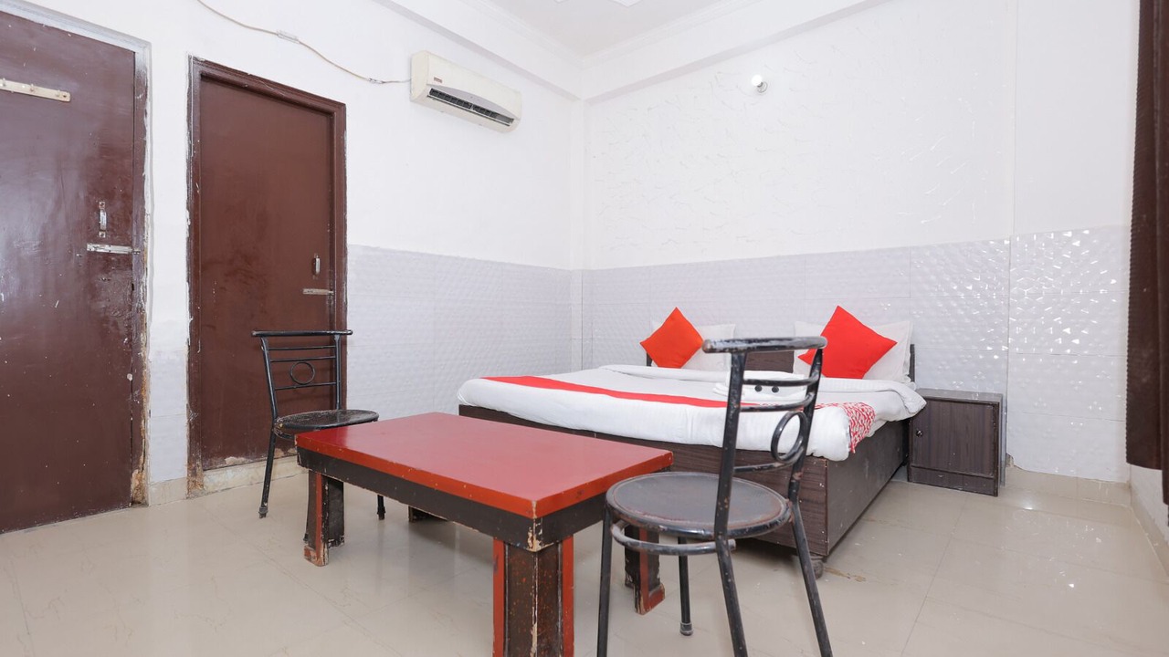 Photo of Bedroom in Agra