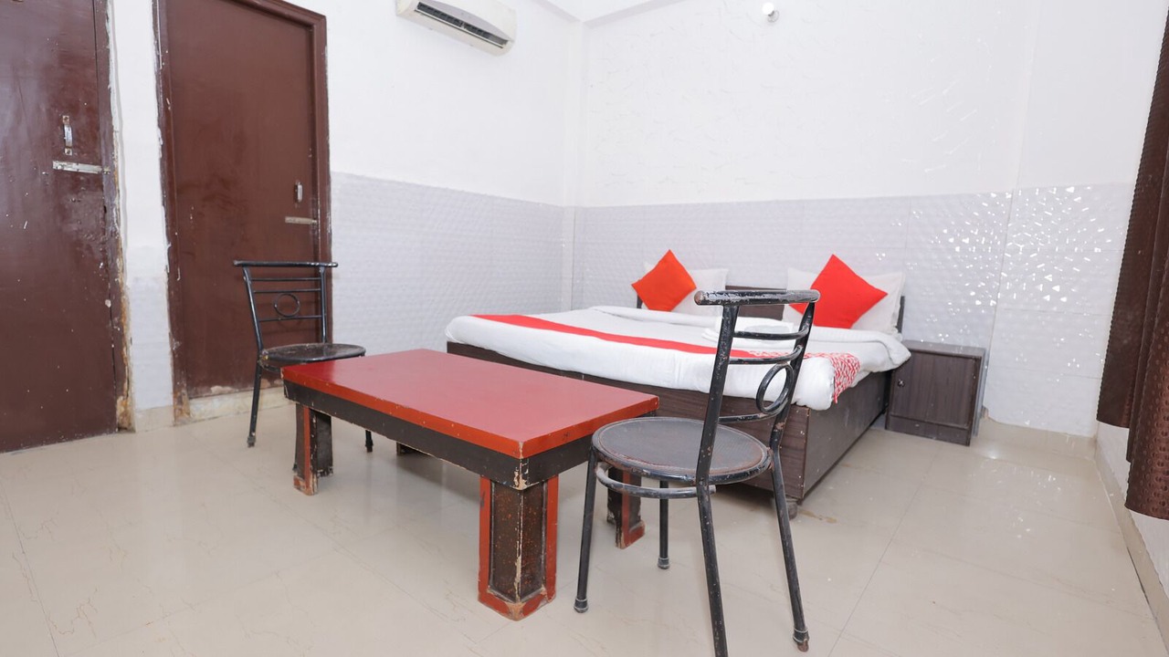 Photo of Bedroom in Agra