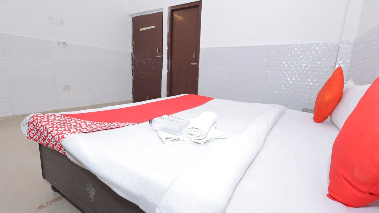 Photo of Bedroom in Agra