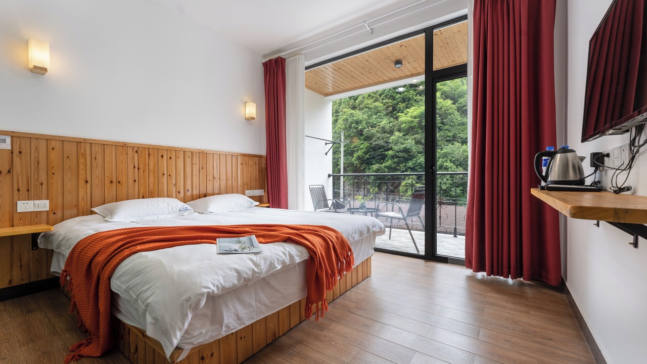 Photo of Bedroom in Tonglu County