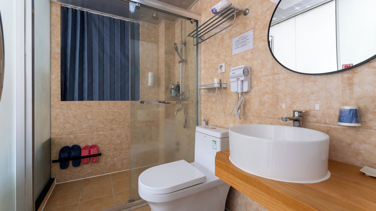 Photo of Bathroom in Tonglu County