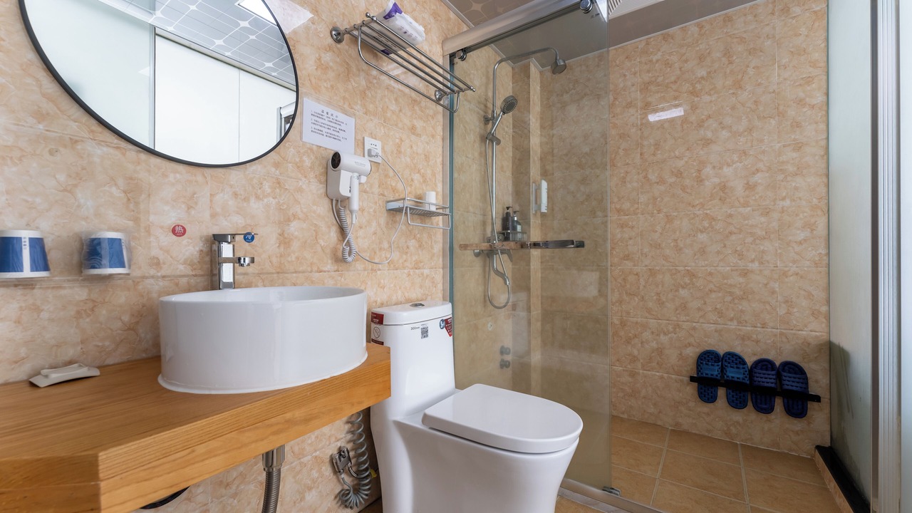 Photo of Bathroom in Tonglu County