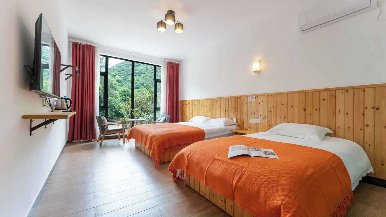 Photo of Bedroom in Tonglu County