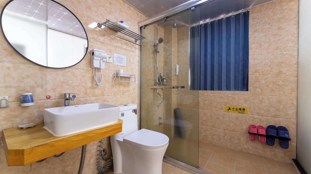 Photo of Bathroom in Tonglu County