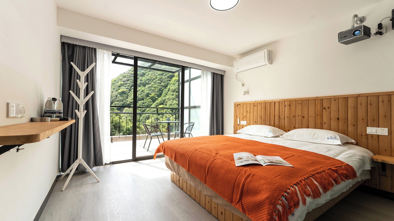 Photo of Bedroom in Tonglu County