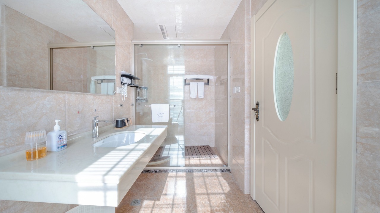 Photo of Bathroom in Huaxi