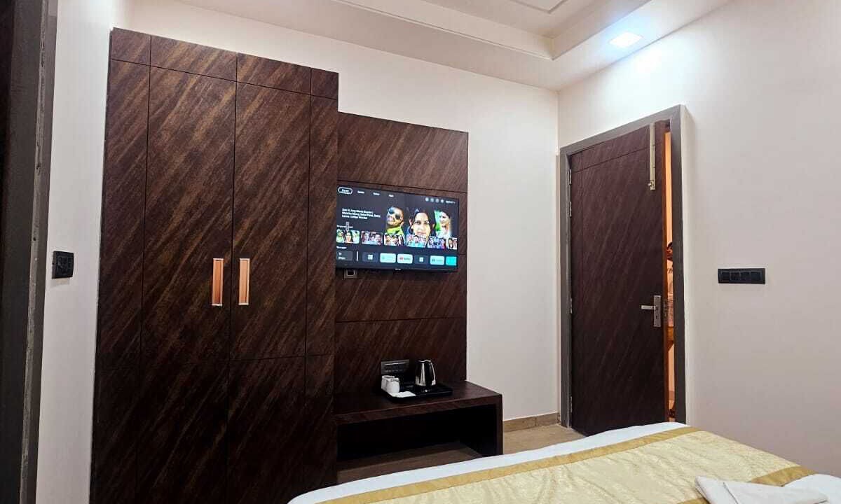 Photo of Bedroom in Mathura