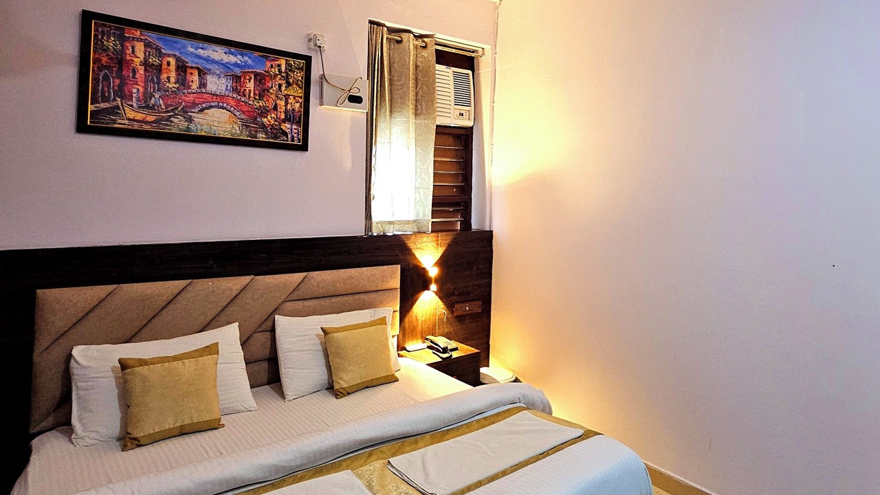 Photo of Bedroom in Mathura