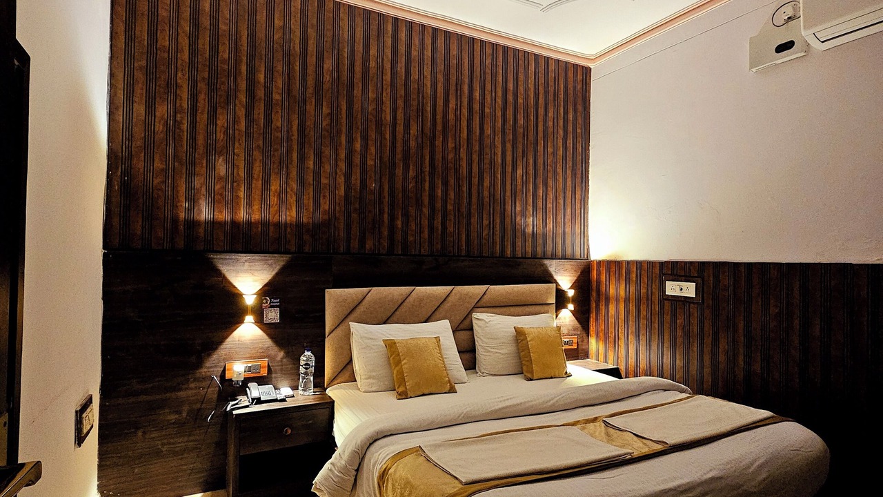 Photo of Bedroom in Mathura