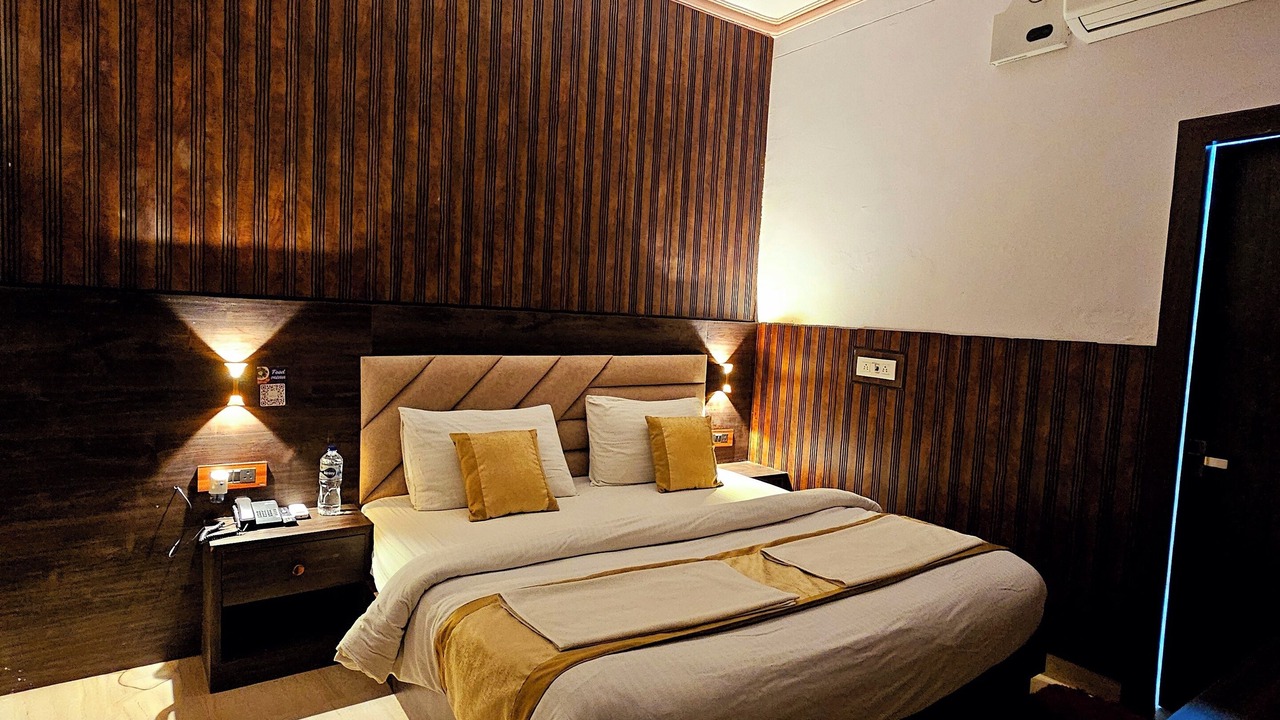 Photo of Bedroom in Mathura