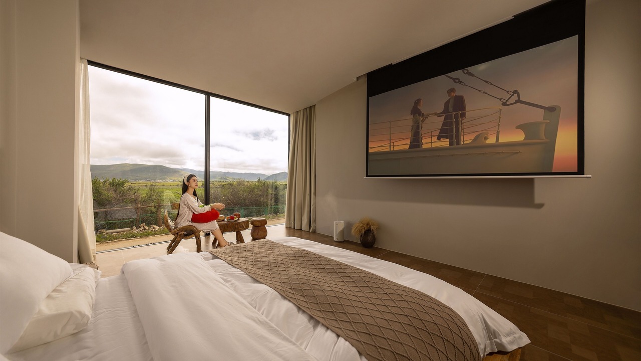 Photo of Bedroom in Shangri-La