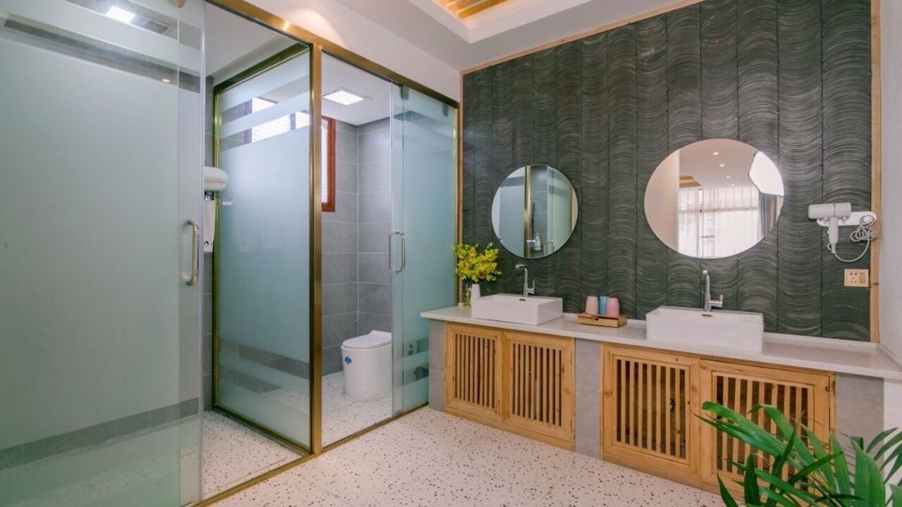 Photo of Bathroom in Shangri-La