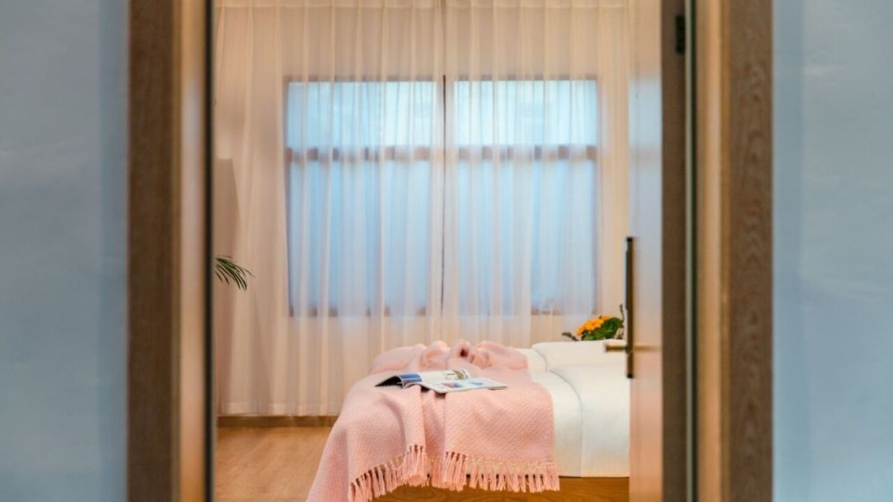 Photo of Bedroom in Shangri-La