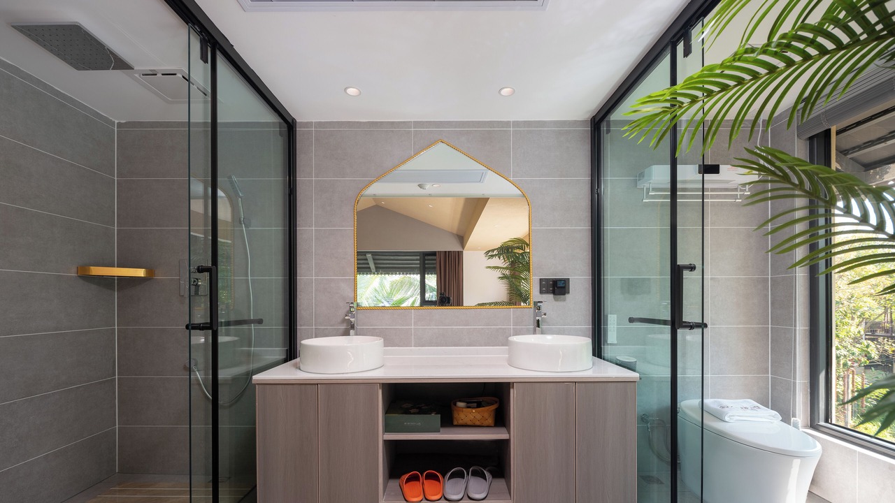 Photo of Bathroom in Jinghong