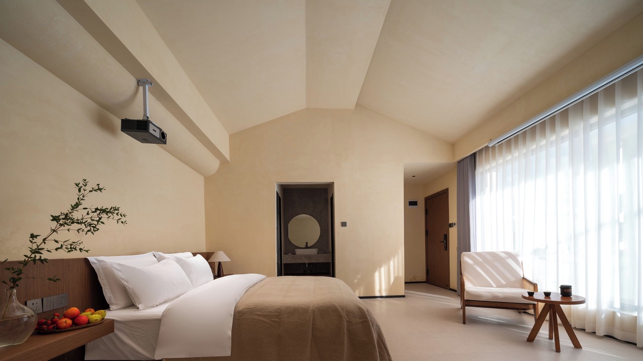 Photo of Bedroom in Shangri-La