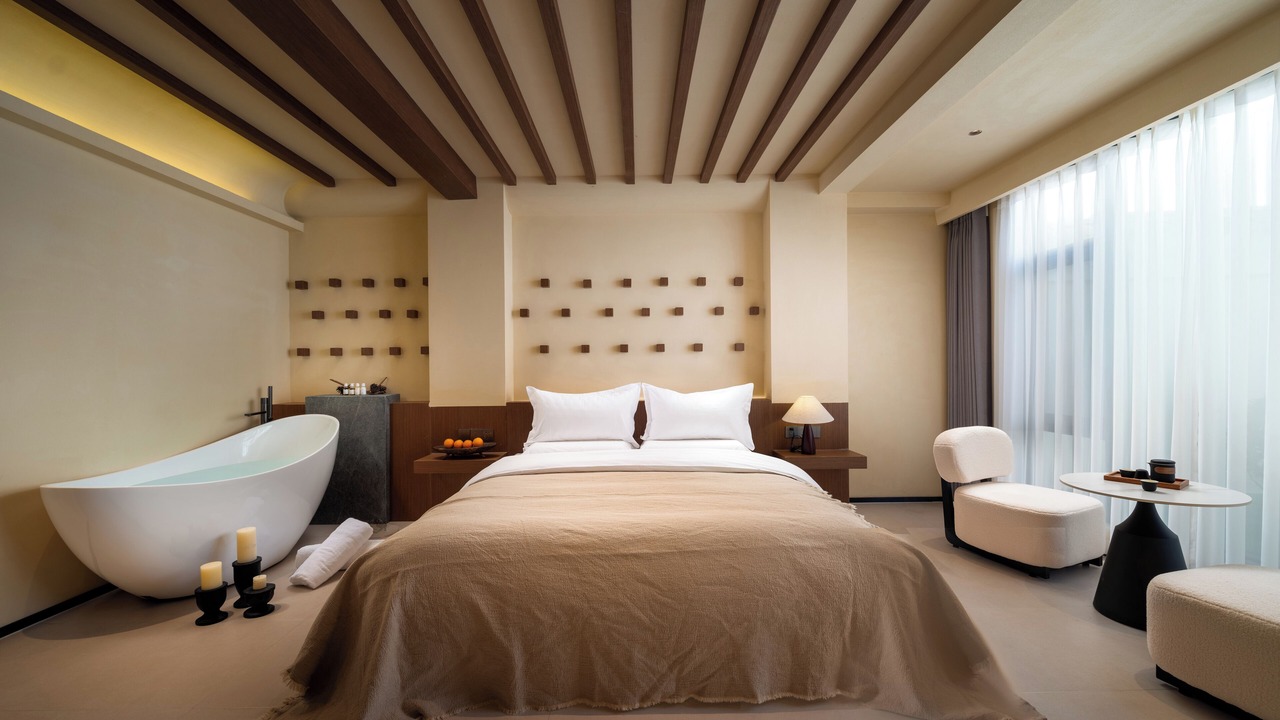 Photo of Bedroom in Shangri-La