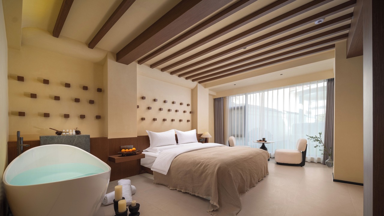 Photo of Bedroom in Shangri-La