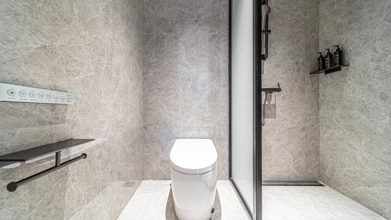 Photo of Bathroom in Linxia Road Subdistrict