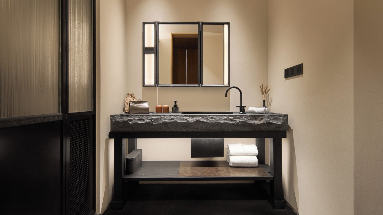 Photo of Bathroom in Deqen County