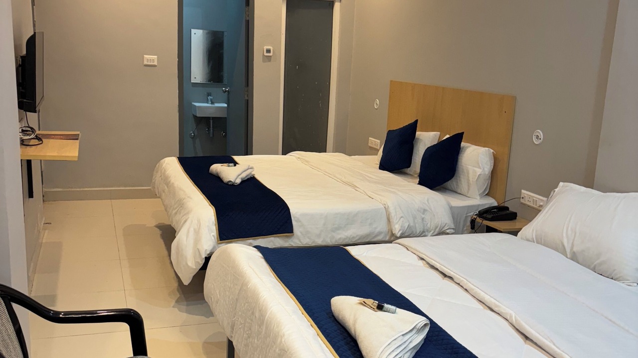 Photo of Bedroom in Malihabad