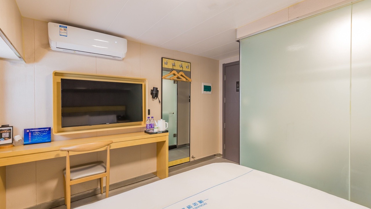 Photo of Bedroom in Middle Chaoyang