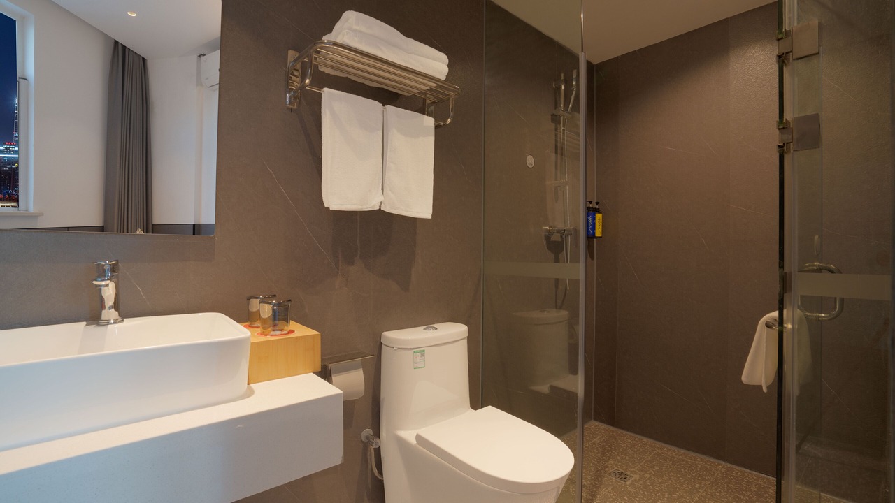 Photo of Bathroom in Xihu