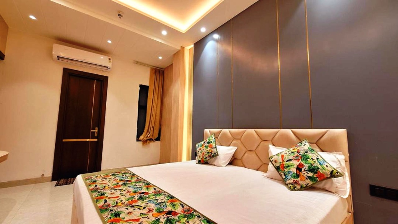 Photo of Bedroom in Rakabganj