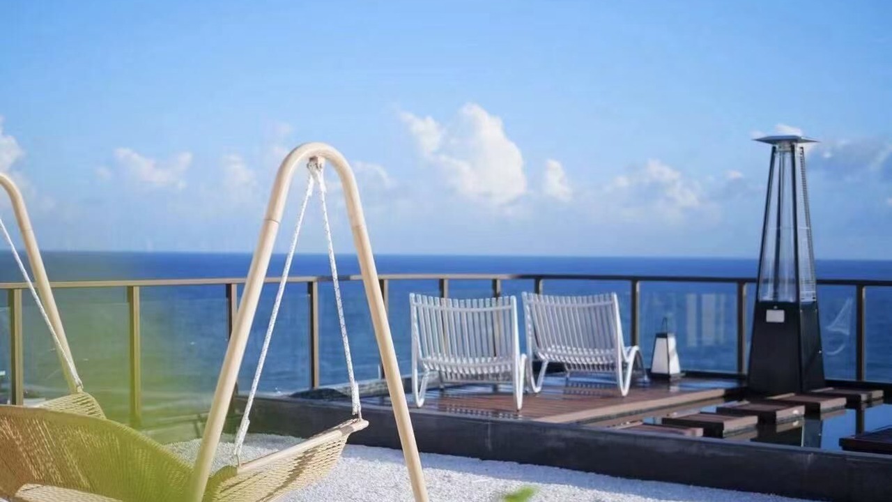 Photo of Patio Balcony in Jinping Qu