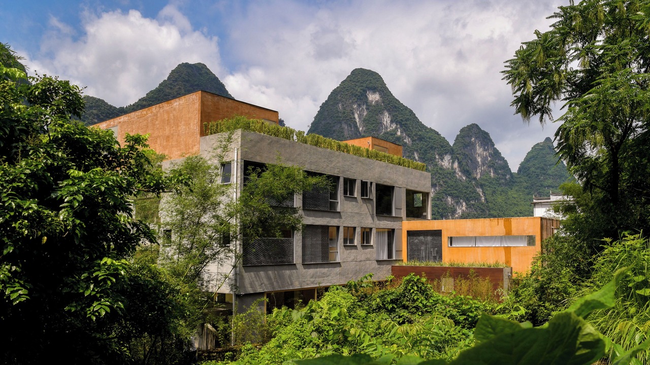 Photo of Outdoor in Xingping Ancient Town