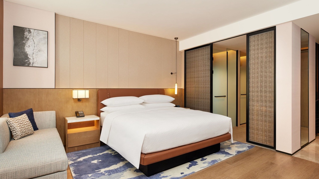 Photo of Bedroom in Mingsha Mountain and Crescent Spring