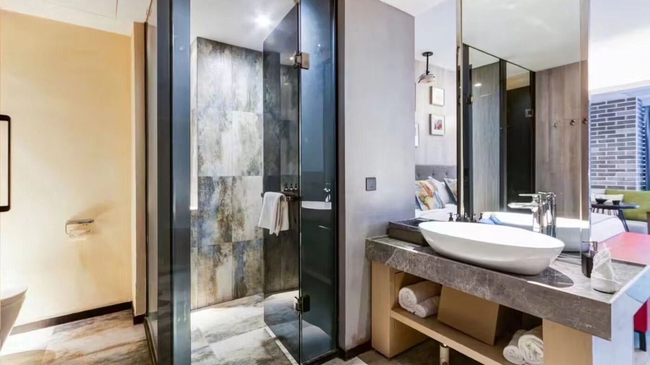 Photo of Bathroom in Yanta Qu